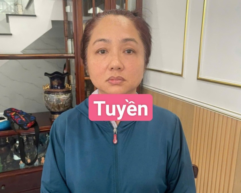 Đối tượng Diệp Ngọc Tuyền cũng bị khởi tố bắt tạm giam về hành vi hành hạ trẻ em.