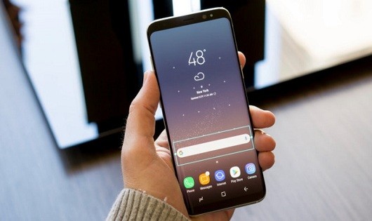 Google chi 3,5 tỷ USD để được Samsung cài mặc định