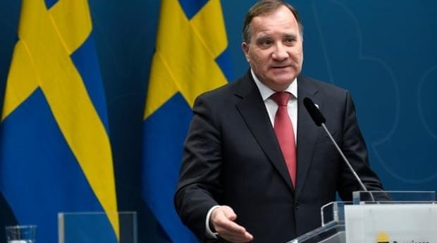 Thủ tướng Thụy Điển Stefan Lofven tại một cuộc họp báo về tình hình dịch Covid-19. Ảnh: EPA