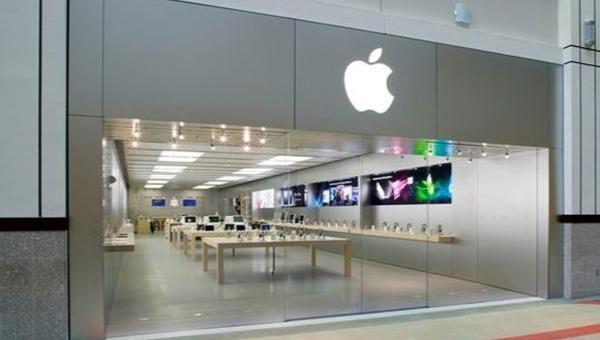 Một showroom Apple ở Ấn Độ. Ảnh: Reuters