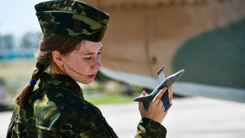 Nữ học viên trường Không quân Cao cấp Krasnodar.