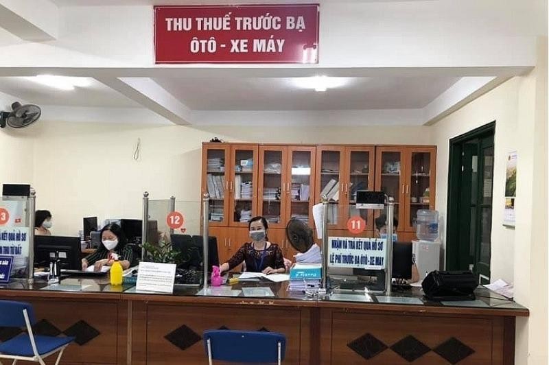 Dự kiến triển khai dịch vụ nộp lệ phí trước bạ điện tử đối với ô tô, xe máy trong quý 3/2020 (Ảnh minh họa: KT).