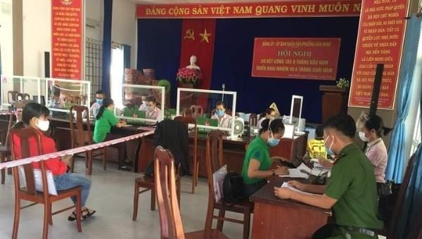 Điểm giao dịch phường Hoà Xuân, Q. Cẩm Lệ (Đà Năng) ngay sau khi thành phố khống chế được dịch Covid-19 đợt 2 (ảnh chụp sáng 30/9/2020).