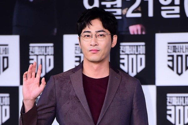 Kang Ji Hwan say nên không nhớ làm gì với 2 cô gái trong phòng ngủ? 