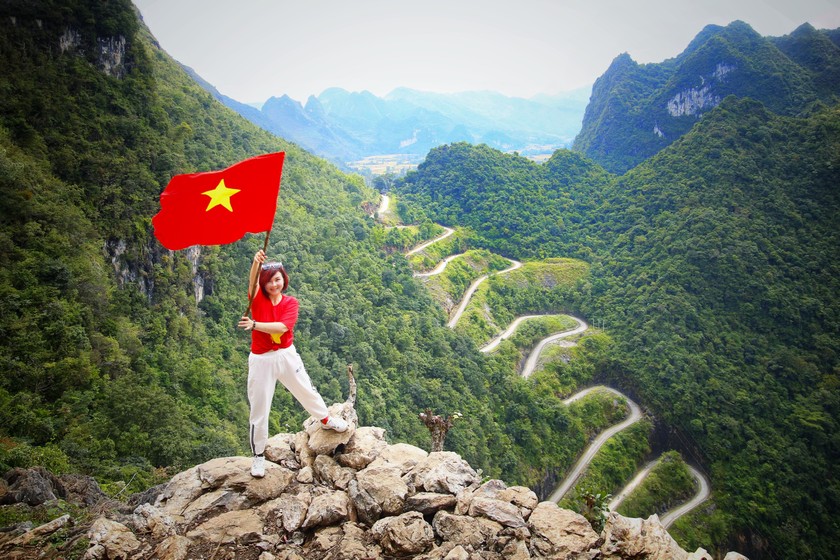 Chinh phục đèo Mẻ Pia Chinh phục đèo Mẻ Pia