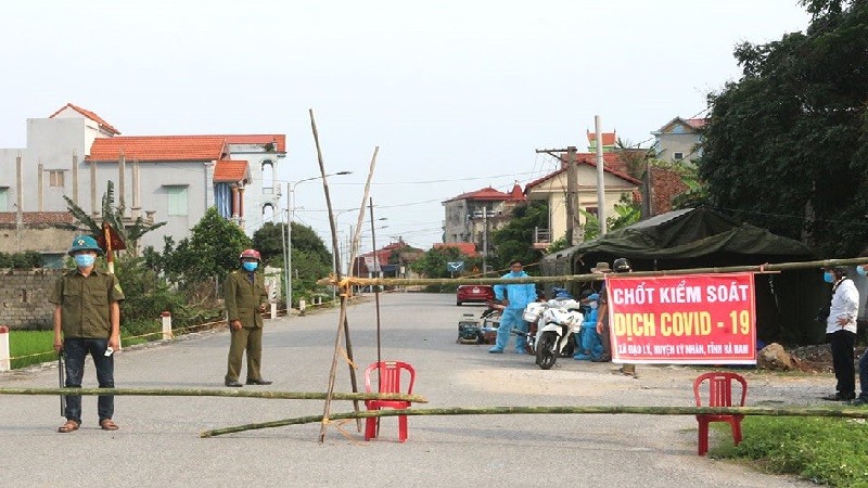 Một chốt kiểm dịch được thiết lập trên địa bàn tỉnh Hà Nam. (Ảnh: Báo Chính phủ)