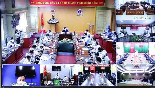 Quang cảnh buổi họp trực tuyến. Ảnh: Nguyễn Nhiên