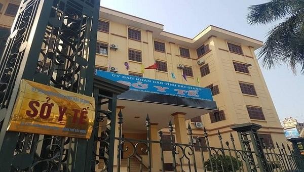 UBND tỉnh Bắc Giang yêu cầu Giám đốc Sở Y tế kiểm điểm sự việc liên quan tới F0 mới phát sinh ngày 2/9. Ảnh: Tuổi trẻ Thủ đô.