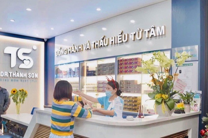 Phòng khám chuyên khoa Phụ sản DR Thành Sơn, tầng 1, số 29-TTB, khu nhà ở 319 Bồ Đề, tổ 10, phường Bồ Đề, quận Long Biên bị xử phạt 28,5 triệu đồng về các hành vi lập sổ khám bệnh, chữa bệnh nhưng không ghi chép đầy đủ theo quy định của pháp luật. Nguồn ảnh Sở Y tế HN