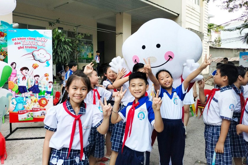 Những hình ảnh đáng yêu ở các điểm trường đầu tiên của chương trình tại Cần Thơ.