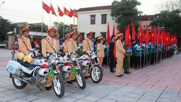 Ra quân bảo đảm an toàn giao thông (Ảnh minh họa)