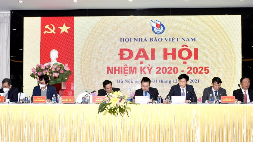 Đoàn Chủ tịch Đại hội đại biểu toàn quốc Hội Nhà báo Việt Nam lần thứ XI (nhiệm kỳ 2020-2025).