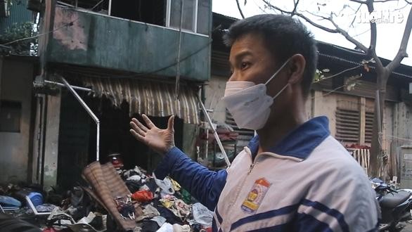 Anh Trung Văn Nam không ngần ngại lao vào đám cháy cứu người.