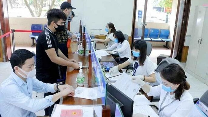 Người dân làm thủ tục cấp Phiếu LLTP. (Ảnh minh họa)