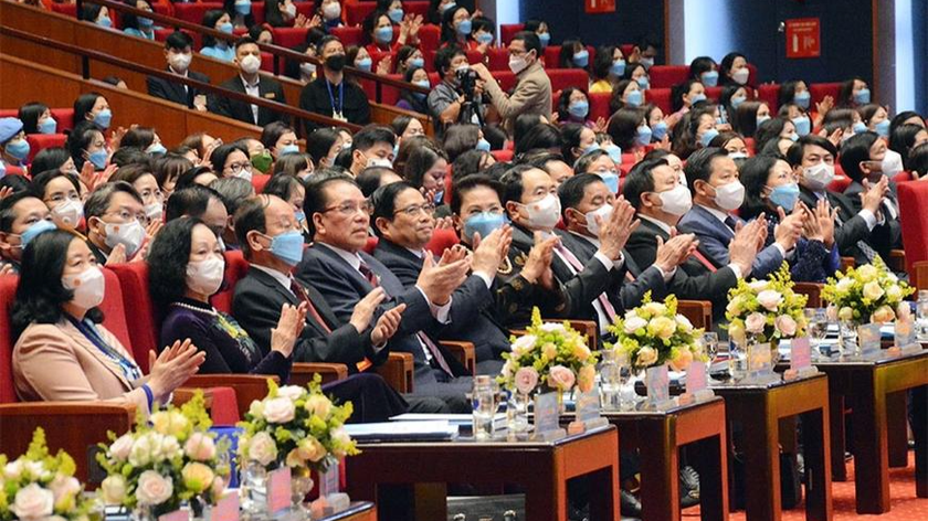 Các lãnh đạo, nguyên lãnh đạo Đảng, Nhà nước dự Đại hội.