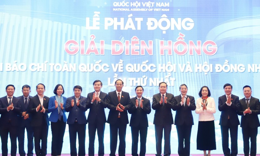 Lễ phát động Giải Diên Hồng.