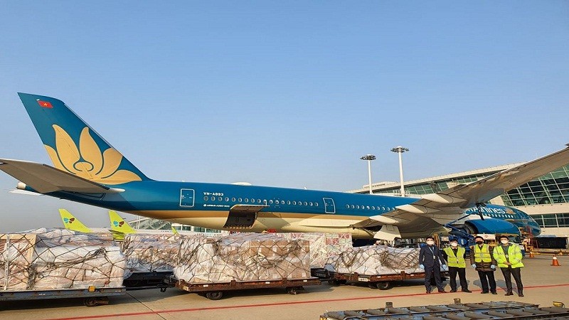 Chuyên chở hàng hóa là nỗ lực của Vietnam Airlines trong thời điểm cả nước căng mình phòng chống dịch