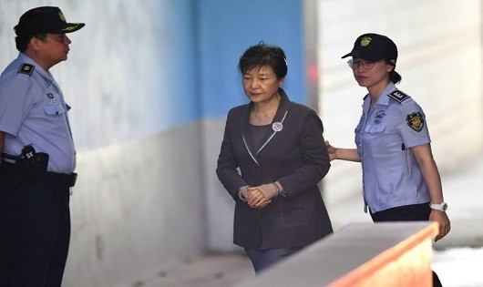 Bà Park Geun-hye.