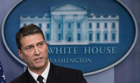 Ông Ronny Jackson.