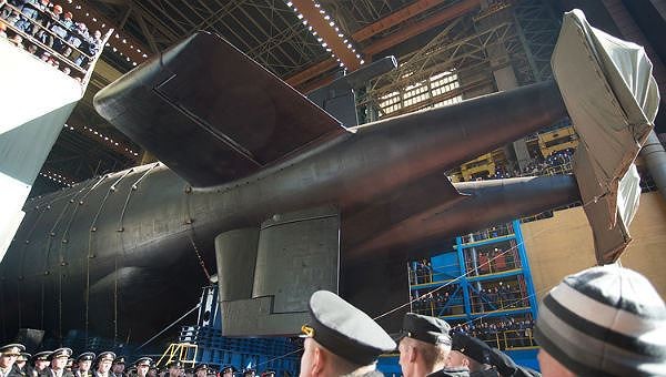 Tàu ngầm vừa được hạ  thủy của Nga.