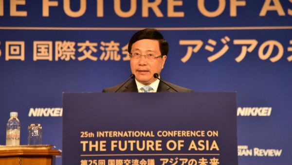 Phó Thủ tướng, Bộ trưởng  Ngoại giao Phạm Bình Minh phát biểu tại hội nghị.