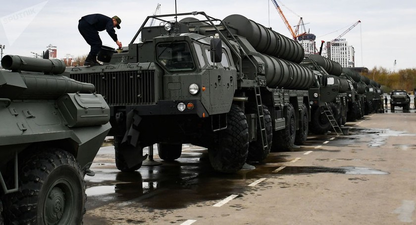 Hệ thống phòng không S-400 của Nga.