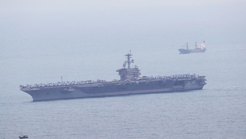 Tàu sân bay USS Theodore Roosevelt (CVN 71) của Mỹ. Ảnh: Lãnh sự quán Mỹ tại TP Hồ Chí Minh.