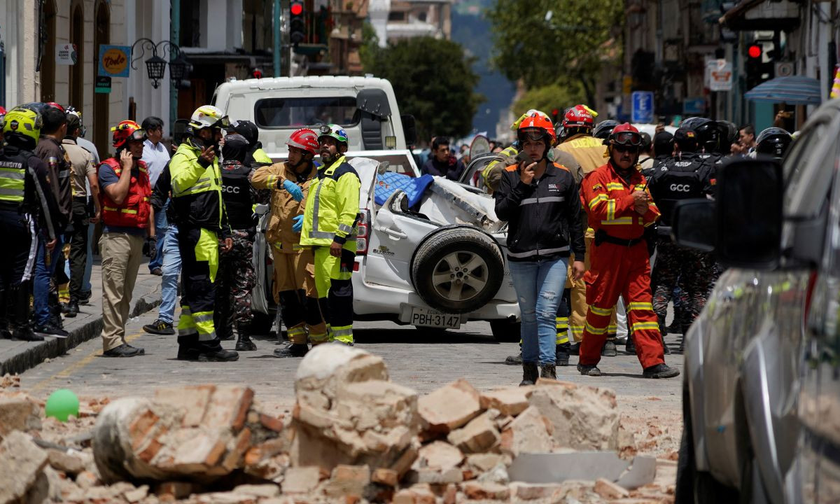 Hiện trường động đất ở Cuenca, Ecuador.