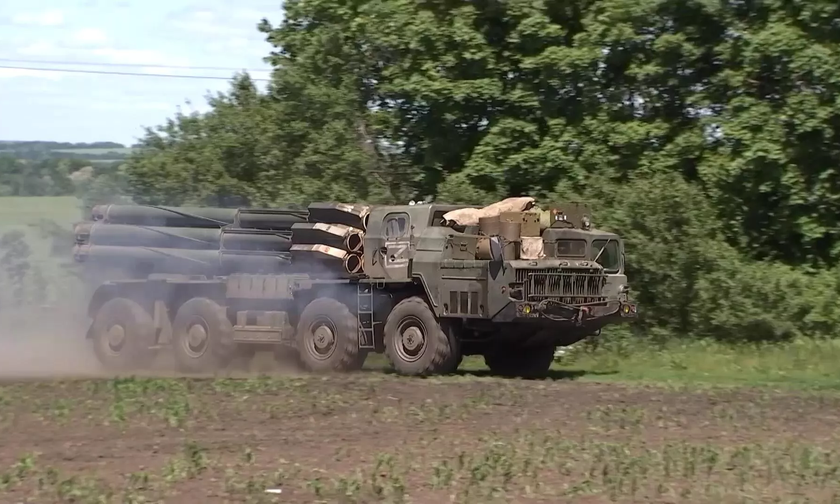 Hệ thống tên lửa phóng loạt Smerch.