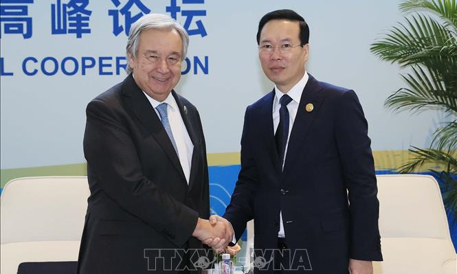 Chủ tịch nước Võ Văn Thưởng gặp Tổng Thư ký Liên hợp quốc Antonio Guterres. Ảnh: TTXVN