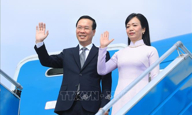 Chủ tịch nước Võ Văn Thưởng và Phu nhân rời Thủ đô Hà Nội, lên đường thăm chính thức Nhật Bản. Ảnh: TTXVN