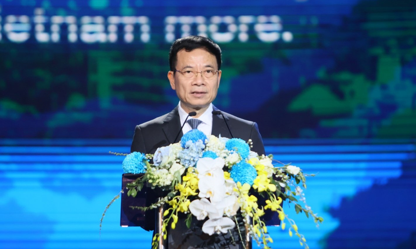 Bộ trưởng Bộ Thông tin và Truyền thông Nguyễn Mạnh Hùng phát biểu tại buổi Lễ.