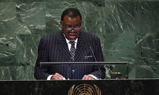 Ông Hage Geingob.