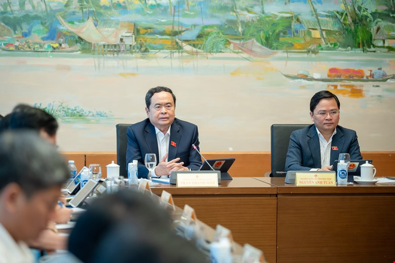 Chủ tịch Quốc hội Trần Thanh Mẫn phát biểu tại phiên họp.