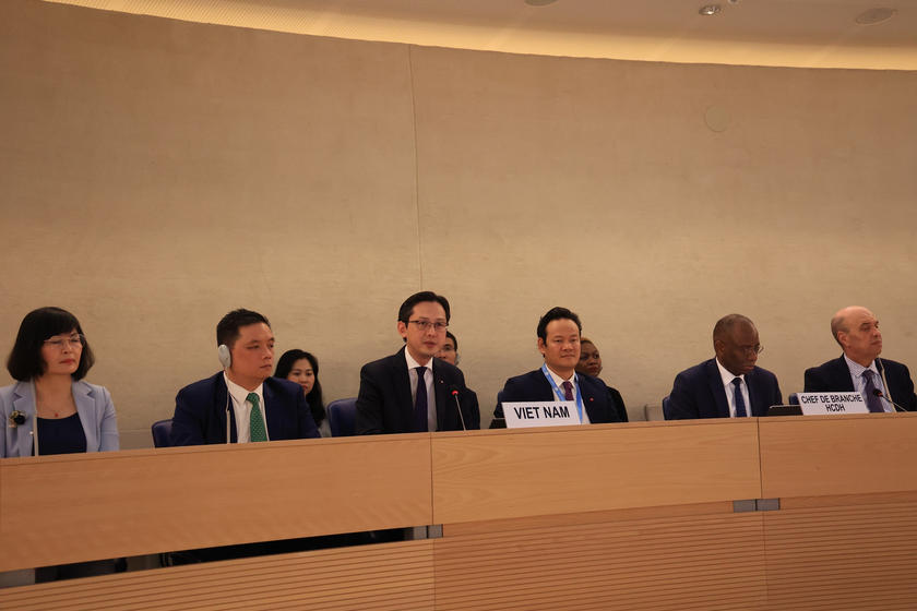 Đoàn Việt Nam tại phiên đối thoại về Báo cáo quốc gia của Việt Nam về bảo vệ và thúc đẩy quyền con người theo cơ chế Rà soát định kỳ phổ quát (UPR) chu kỳ IV của Hội đồng Nhân quyền LHQ.