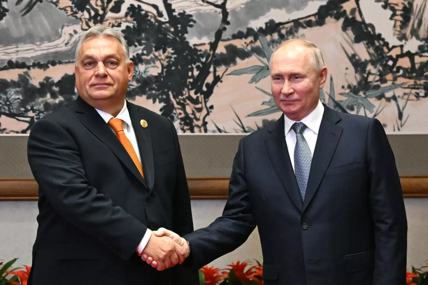 Thủ tướng Hungary Orban (bên trái) và Tổng thống Nga Putin.