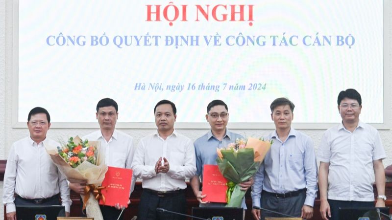 Bộ Tư pháp trao Quyết định bổ nhiệm công chức lãnh đạo 