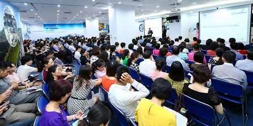 Amway Việt Nam thường xuyên tổ chức chương trình đào tạo về “Các Quy tắc Ứng xử trong Kinh Doanh” dành cho nhà phân phối.