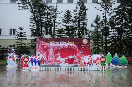 Hàng nghìn cư dân cuồng nhiệt với “Chào 2016” tại Vinhomes Royal City