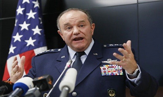 Tư lệnh tối cao liên quân NATO, tướng Philip Breedlove.