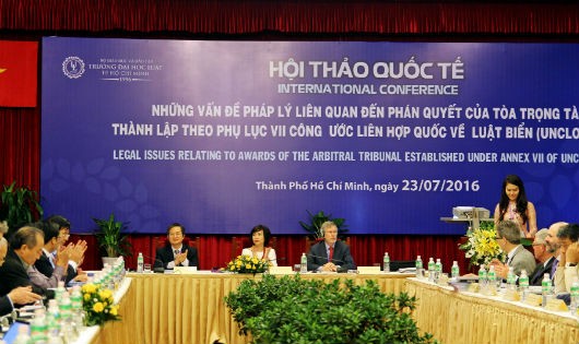 Hội thảo “Những vấn đề pháp lý liên quan đến phán quyết của Tòa trọng tài thành lập theo Phụ lục VII Công ước Liên Hiệp quốc về luật biển 1982” diễn ra vào ngày 23/07 tại TP.HCM.