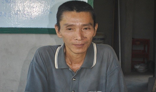 Thầy giáo tật nguyền Lê Quốc Hưng.