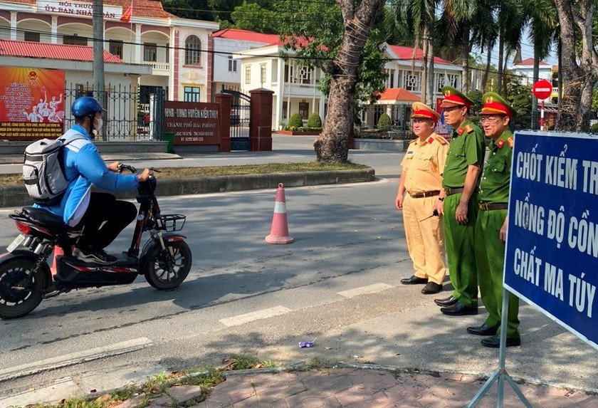 Hải Phòng quyết liệt kiểm soát nồng độ cồn của người tham gia giao thông.