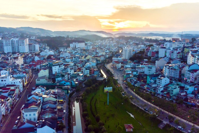 TP Đà Lạt sẽ có phường Lang Biang - tên ngọn núi thiêng ở Lâm Đồng.