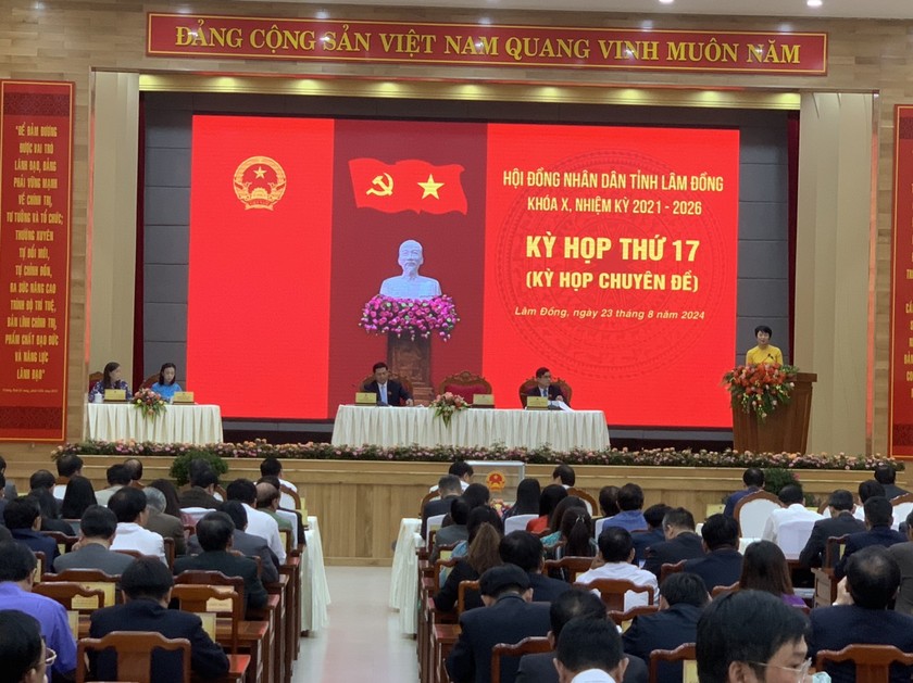 Toàn cảnh Kỳ họp thứ 17 HĐND tỉnh Lâm Đồng khoá X.