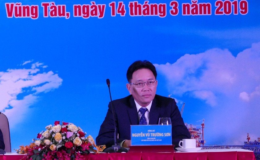 Hôm nay, 14/3, ông Nguyễn Vũ Trường Sơn   tham gia hội nghị về thăm dò, khai thác dầu khí ở Vũng Tàu.