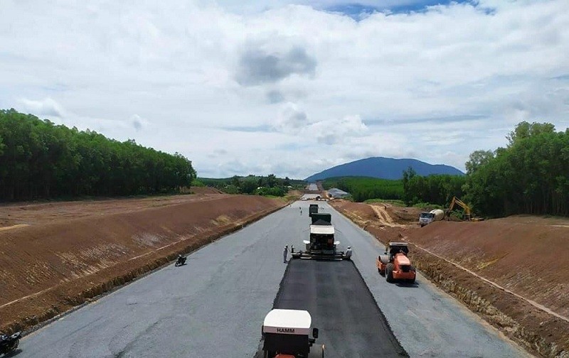 Thi công cao tốc Phan Thiết - Dầu Giây