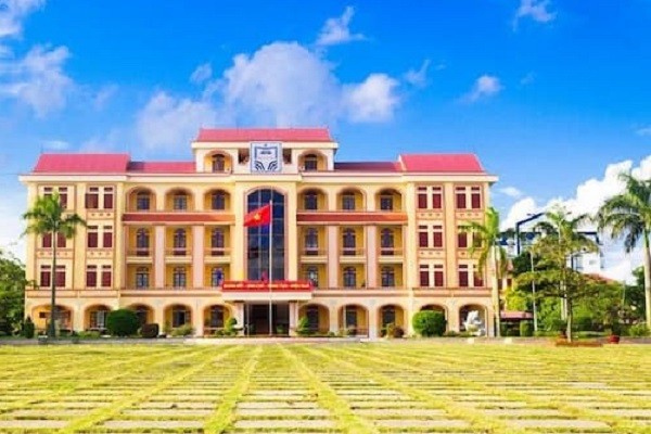 Trường THPT Chuyên Nguyễn Trãi ​(Hải Dương) là nơi diễn ra Cuộc thi chọn học sinh giỏi các trường THPT chuyên khu vực Duyên hải và Đồng bằng Bắc Bộ lần thứ XV.