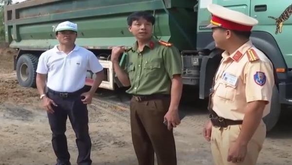 Lực lượn chức năng kiểm tra, xử lý hành vi san lấp trái phép tại phương 12, TP Vũng Tàu.