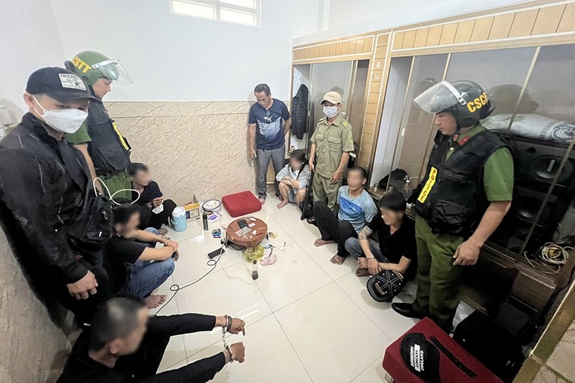 Công an huyện Tuy Phong triệt phá thành công tụ điểm sử dụng trái phép chất ma tuý